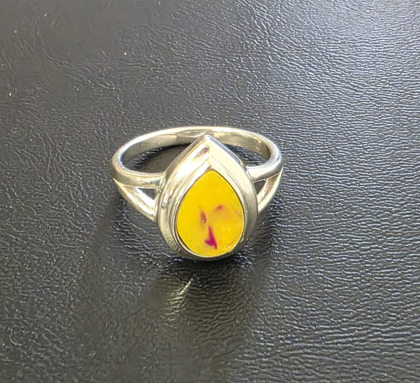 Rio Teardrop Ring